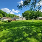 Camp Not Found - 3 Queen Bedrooms By The Lake