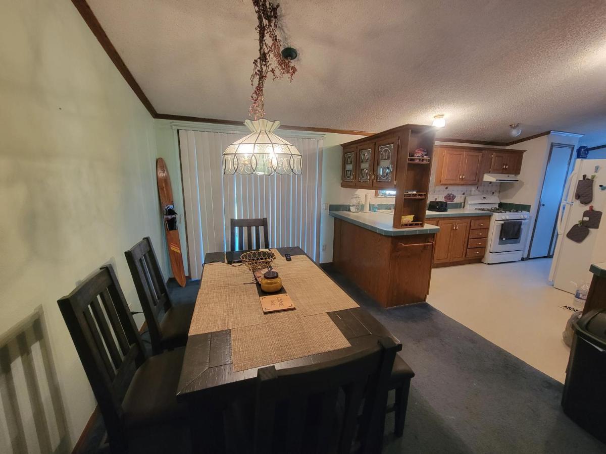Holiday home Camp Not Found - 3 Queen Bedrooms By The Hartstown