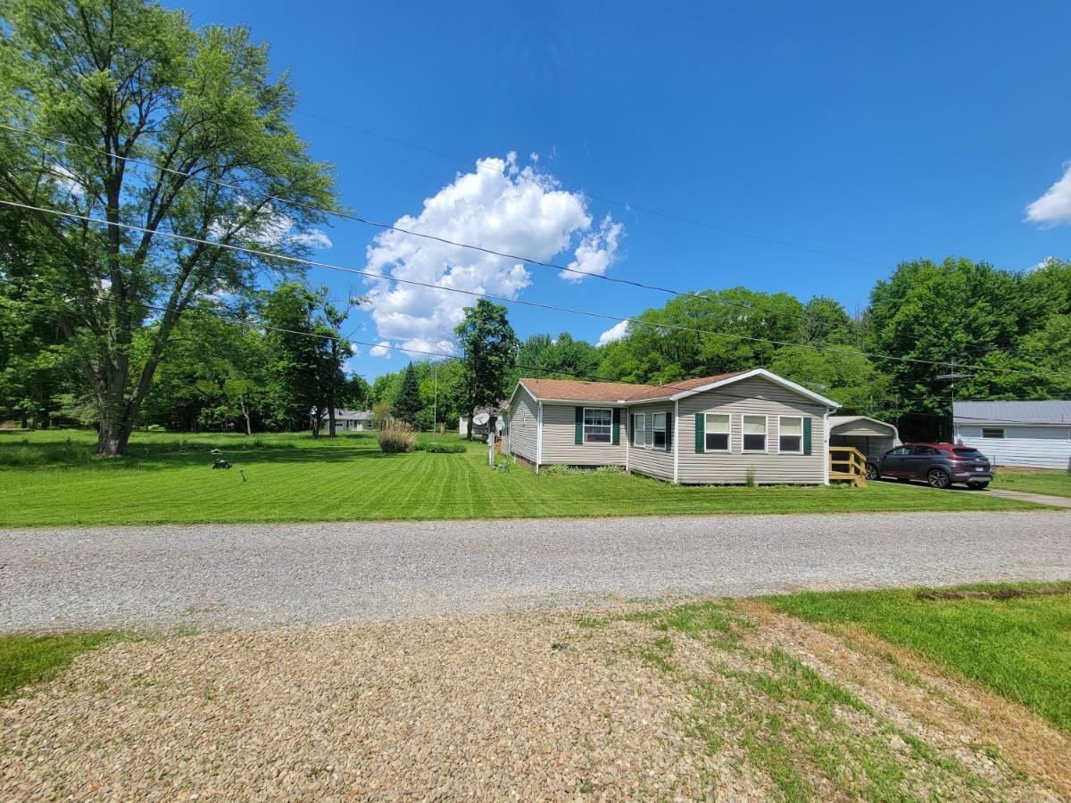 Camp Not Found - 3 Queen Bedrooms By The Holiday home Hartstown